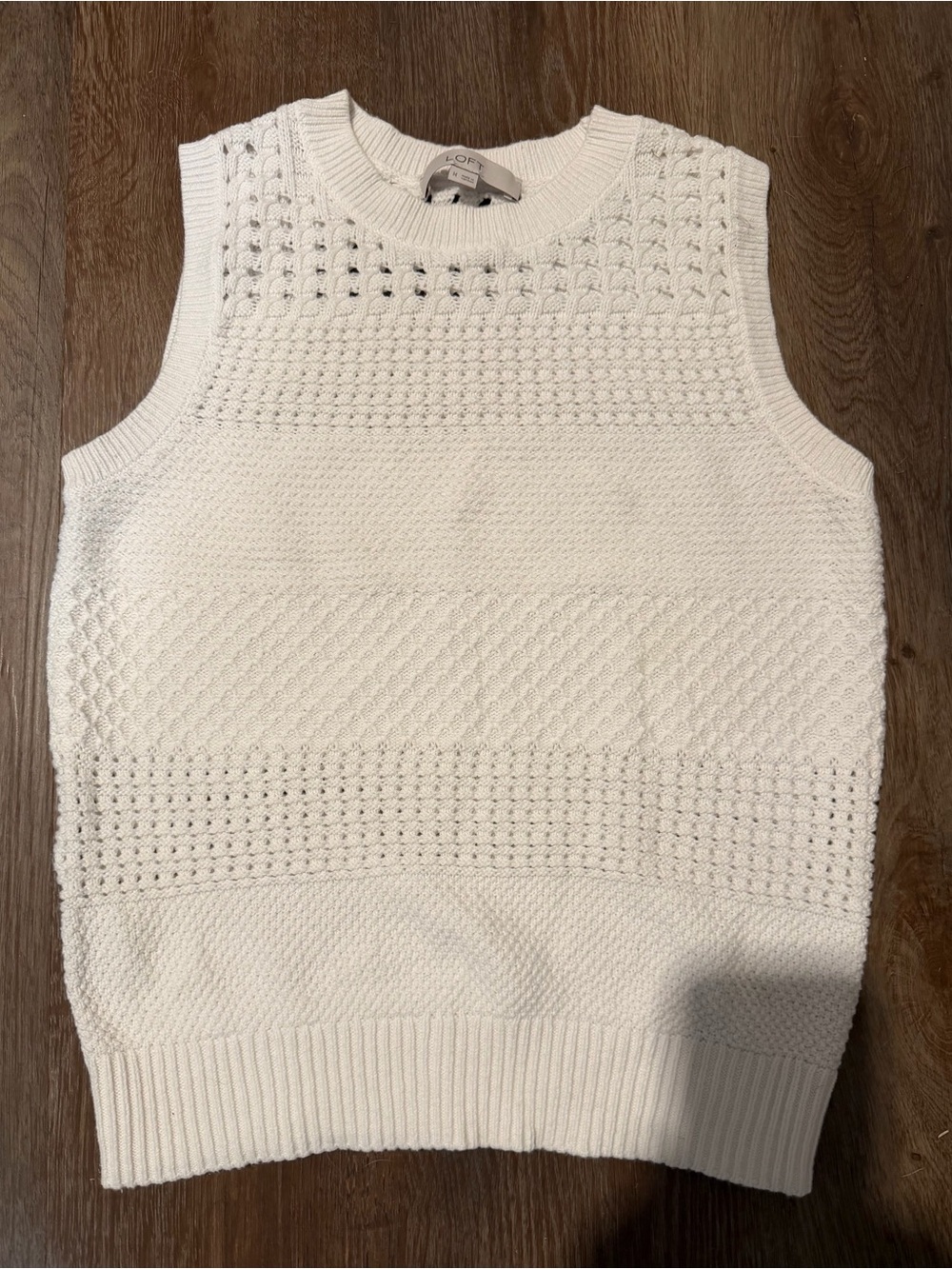 LOFT Men's Cream Knit Sleeveless Sweater Vest